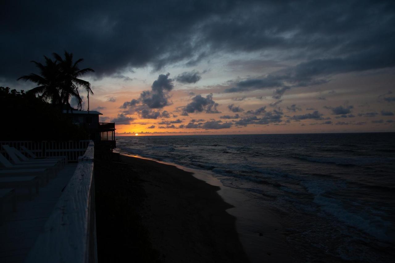 Bella Surf Inn Isabela Extérieur photo